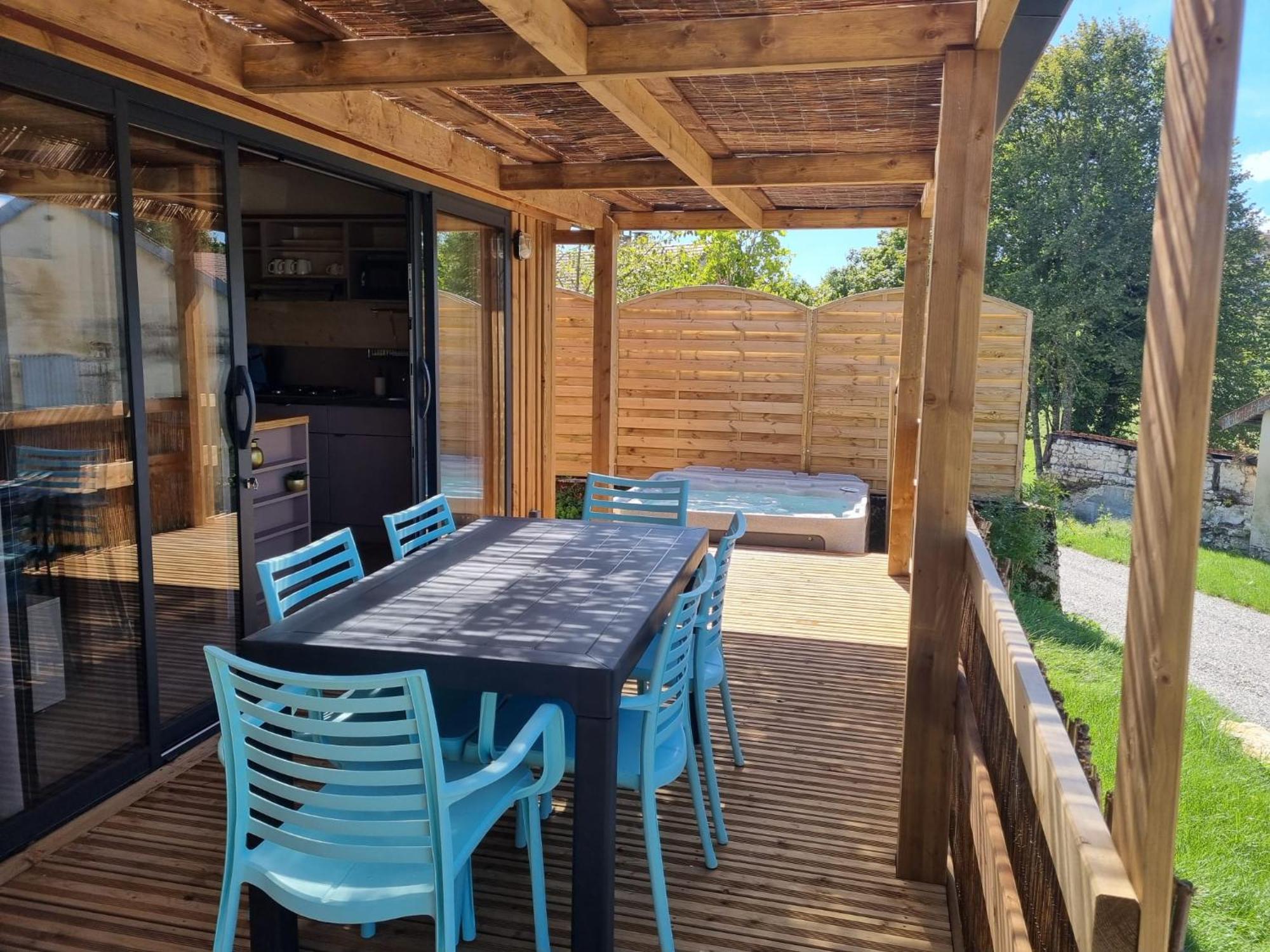 Les Lodges D'Emeraude Maisod Exterior foto